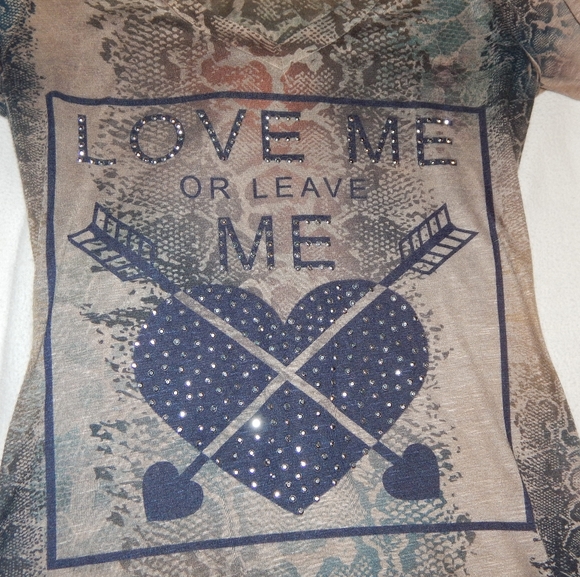 Women's daytrip size small t-shirt - Picture 6 of 6